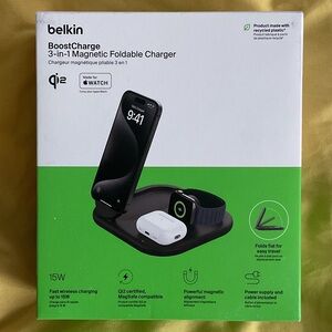 Belkin BoostCharge Black Foldable Charger